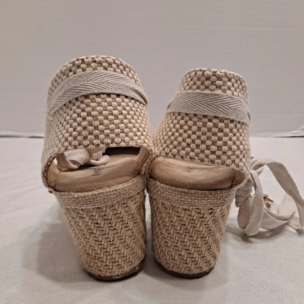 Anne Klein Women’s Zia Wedge Espadrille Sandals Size 8.5M Cream Linen